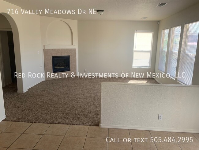 Building Photo - Spacious 2 story 4BR+Loft 2816 Sq Ft Home ...