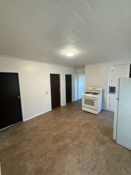 Dining Room - 102 Francis Ave