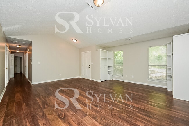 Building Photo - Coming HOME never felt so good!