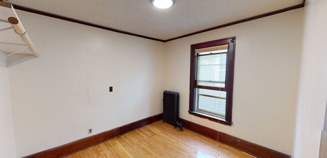 Building Photo - 515 W Washington Ave