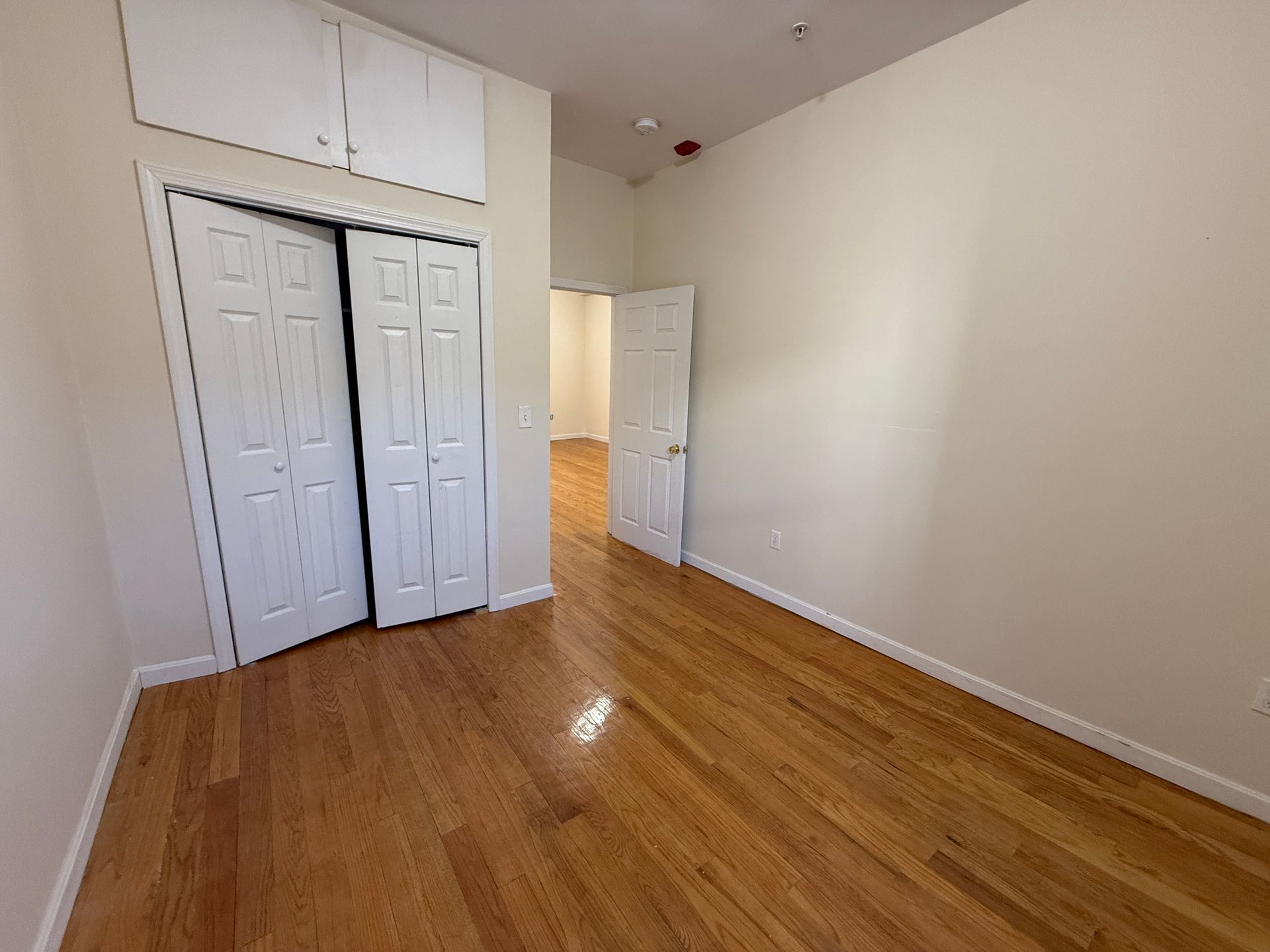 Building Photo - 16 Chelsea St