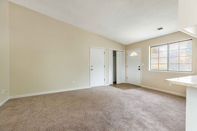 Building Photo - 3521 Akeby Dr