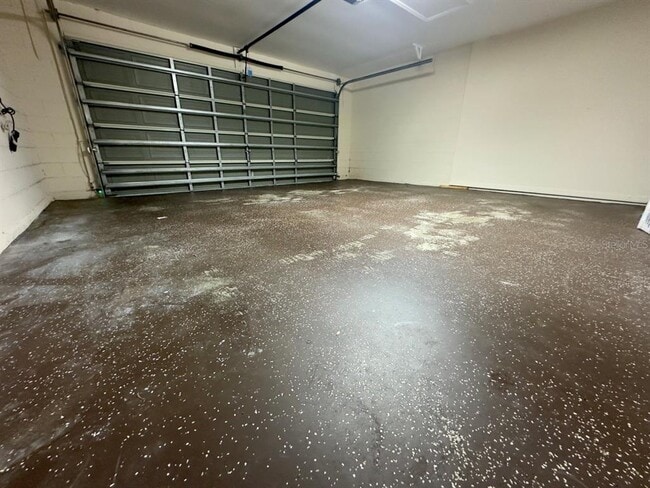 Building Photo - 256 Canna Dr