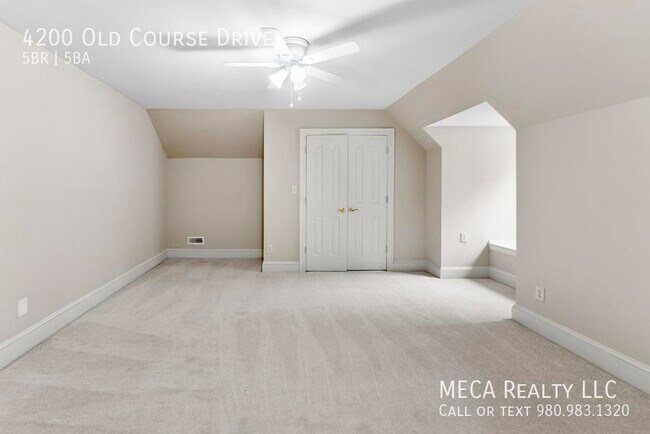 Building Photo - 4200 Old Course Dr