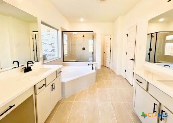 Building Photo - 608 Breeze Hollow Ln