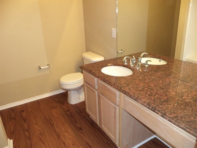 Building Photo - 1601 White Oak Rd