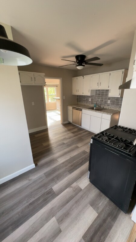 Building Photo - 4264 Hickory Ln
