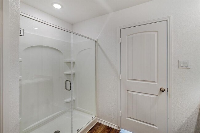 Building Photo - 14316 BROADLEAF CT
