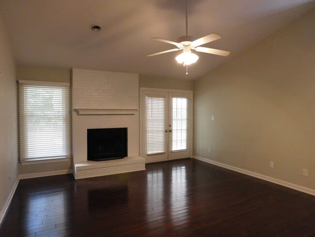 Building Photo - 278 Gatewood Dr