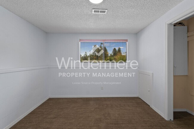 Building Photo - ***Coming Soon*** 4 Bed 3 Bath North Side Home nearly 2400 sq/ft Mead School District
