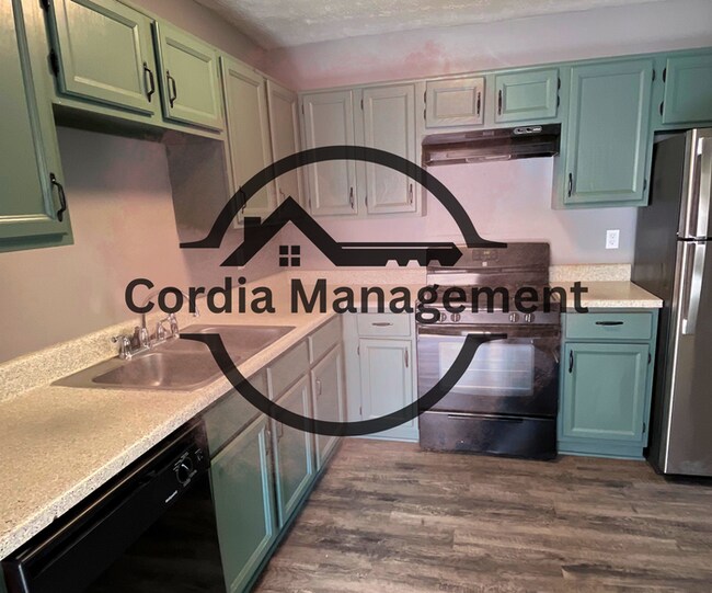 Building Photo - Beautiful 3 Bedroom 2 bathroom Home in Lit...