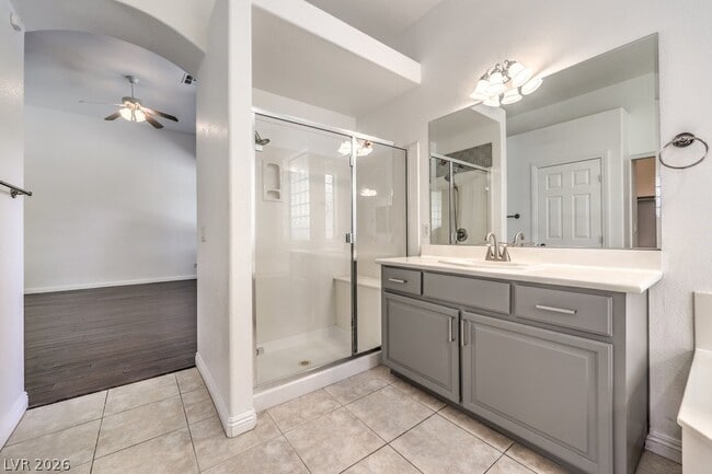 Building Photo - 1393 Romanesca Dr