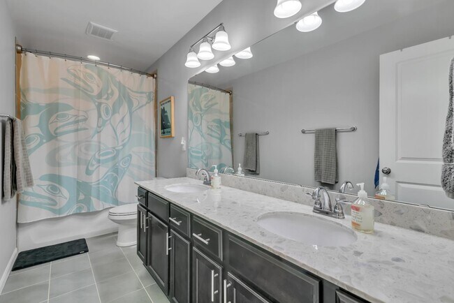 Building Photo - 4370 Novak Dr SW