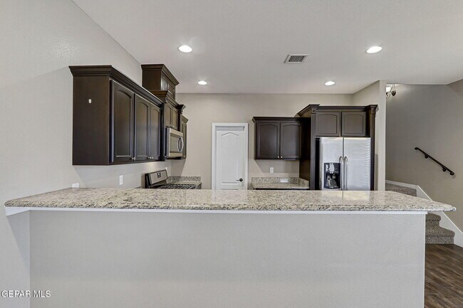 Building Photo - 2436 Eastern Sky St