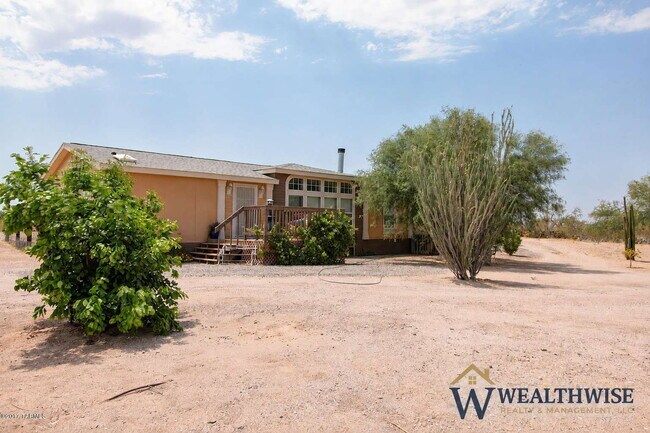 Building Photo - Rare One-Acre Rental Opportunity with Open Farmland Views