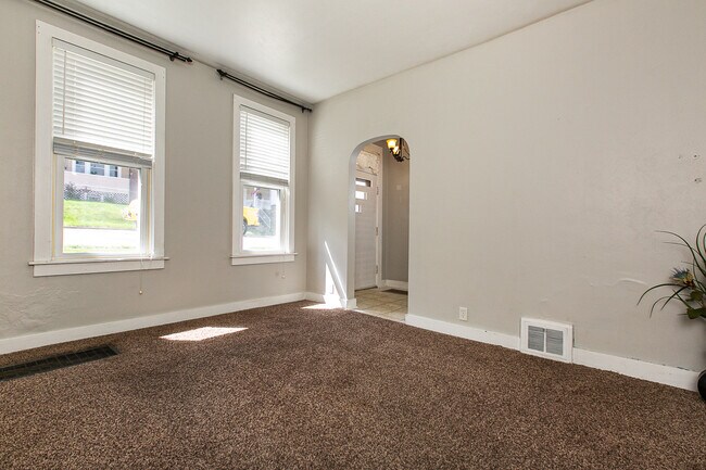 Building Photo - 2636 Fulton St