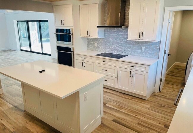 Building Photo - 6101 Deer Run