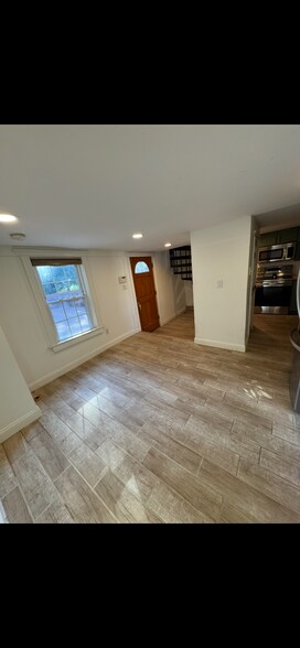 Building Photo - 1190 Quinnipiac Ave