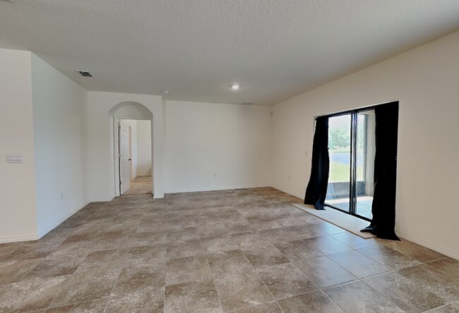 Building Photo - 3641 Peony Ct SE