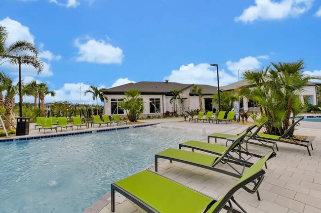 Building Photo - 2641 Scrapbook St