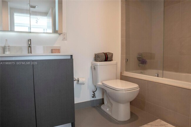 Building Photo - 6620 Indian Creek Dr