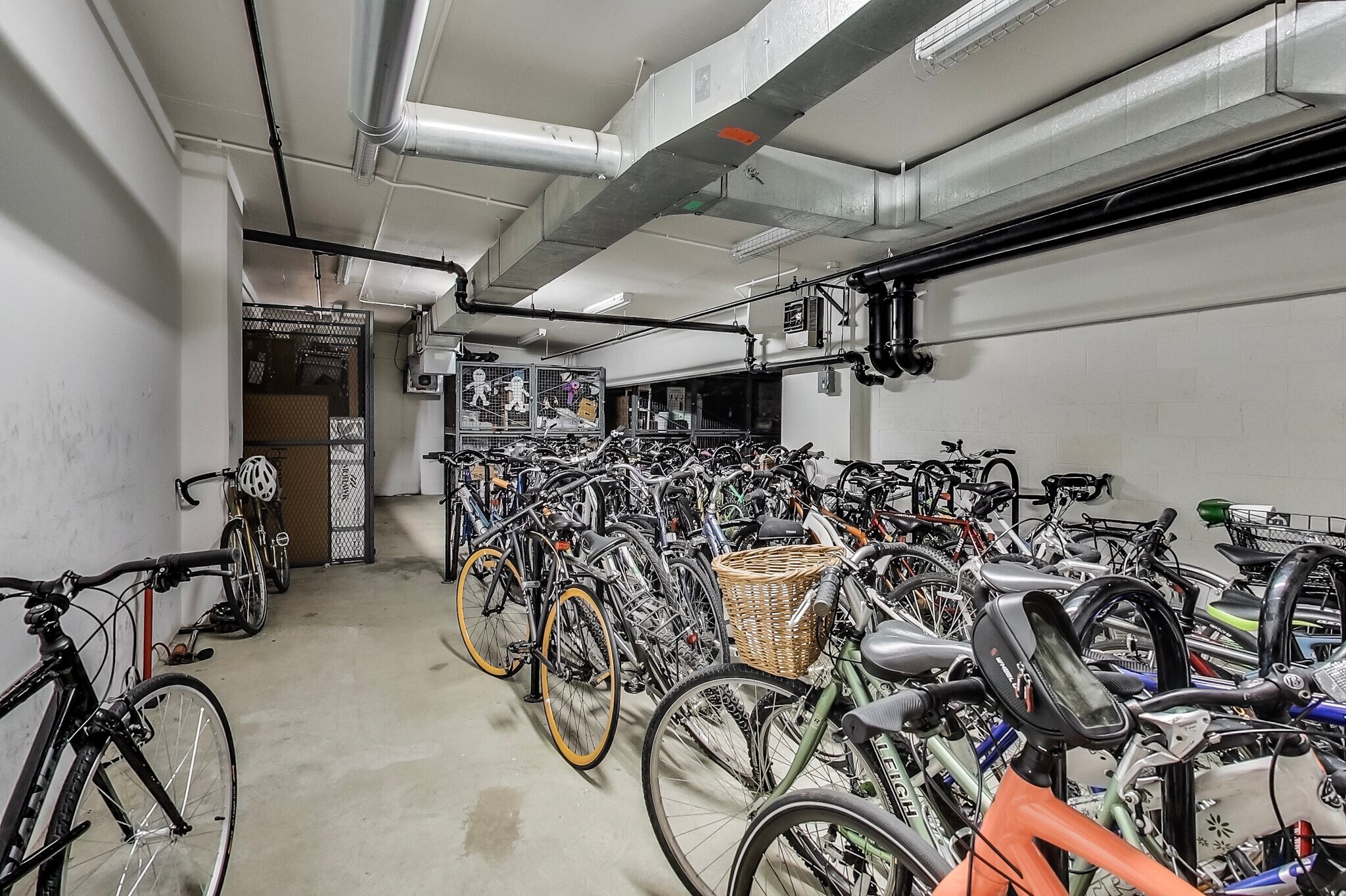 Building Photo - 375 W Erie St