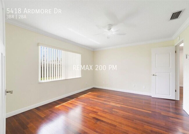 Building Photo - 5418 Ardmore Dr