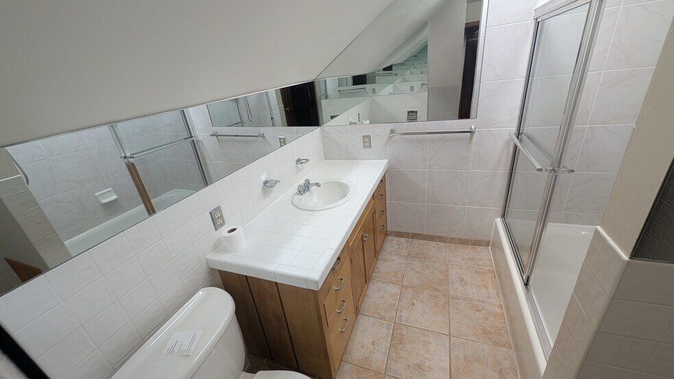 Building Photo - 429 S 1300 E