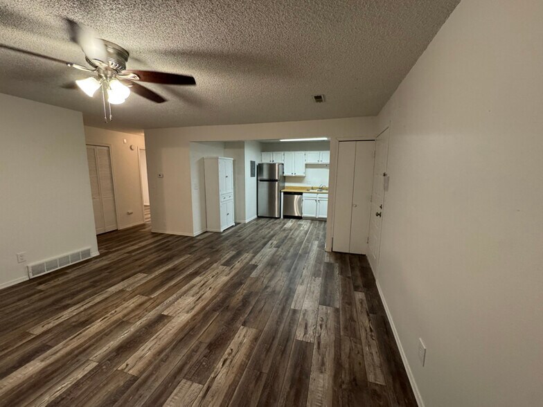 Building Photo - 6482 McNichols Ct