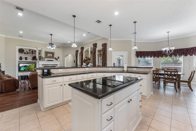 Building Photo - 30062 N Fulshear Dr