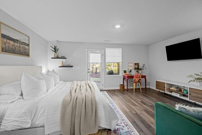 Building Photo - 2550 Laurel Valley Way