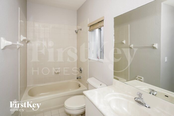 Building Photo - 10223 SW 227th Ln