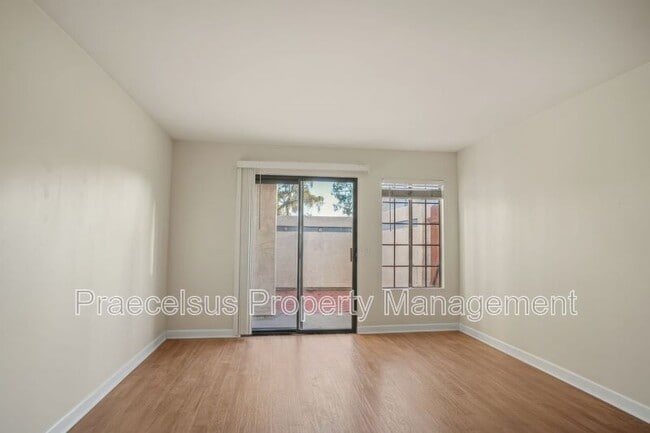 Building Photo - 1535 Apache Dr