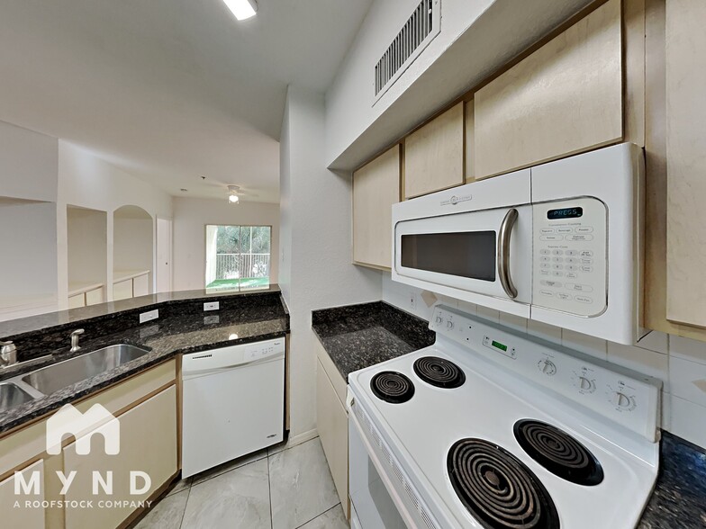 Building Photo - 829 Camargo Way