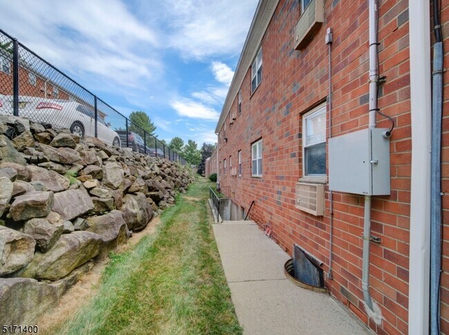 Building Photo - 2467 NJ-10