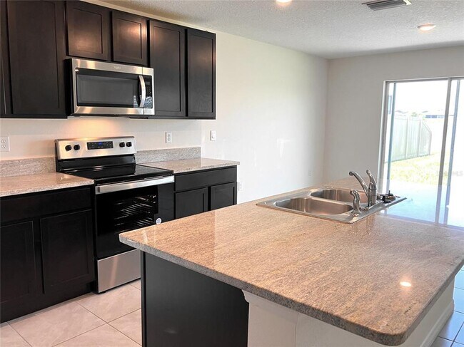 Building Photo - 11889 Downy Birch Dr