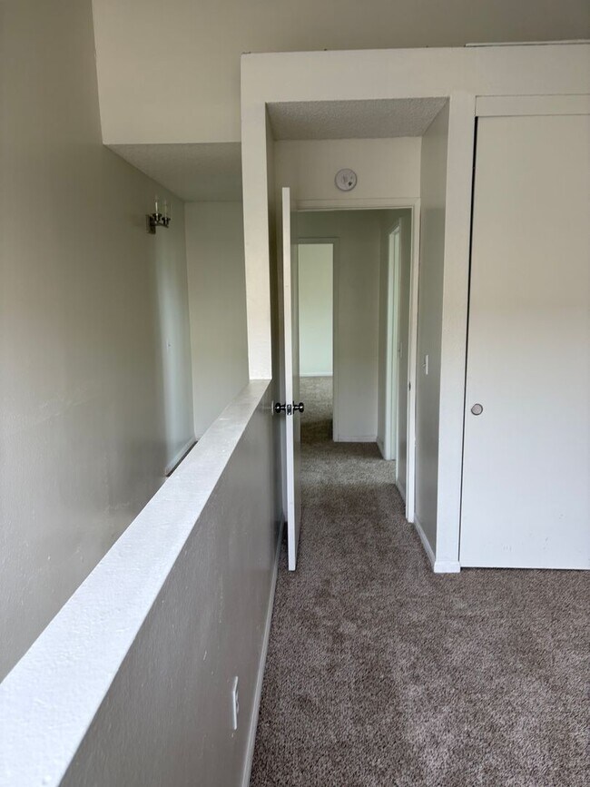 Building Photo - hbr4882