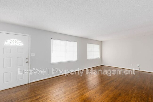 Building Photo - 7232 Naples Ave