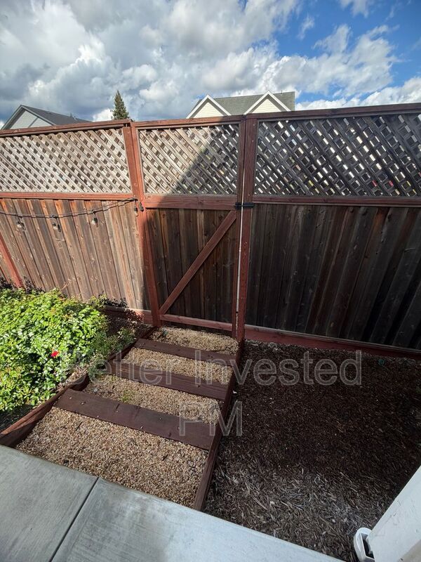 Building Photo - 1601 Keoke Ct