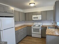 Building Photo - 134 Buckingham Dr