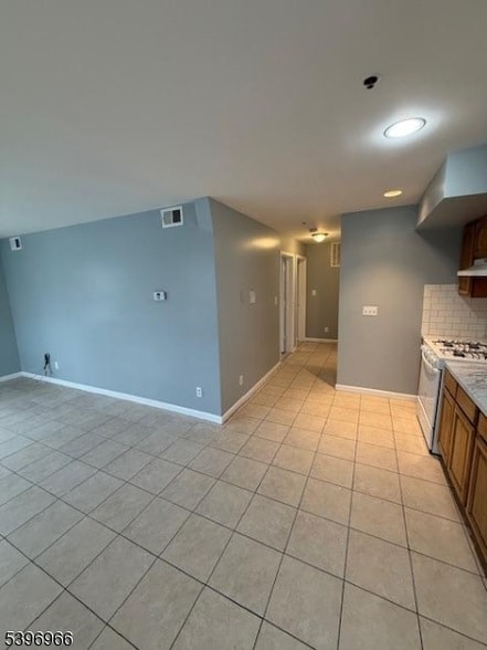 Building Photo - 356 Hawthorne Ave