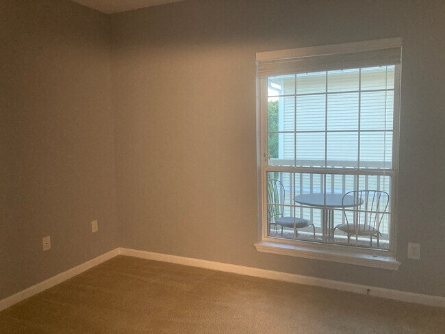 Building Photo - 4550 Strutfield Ln