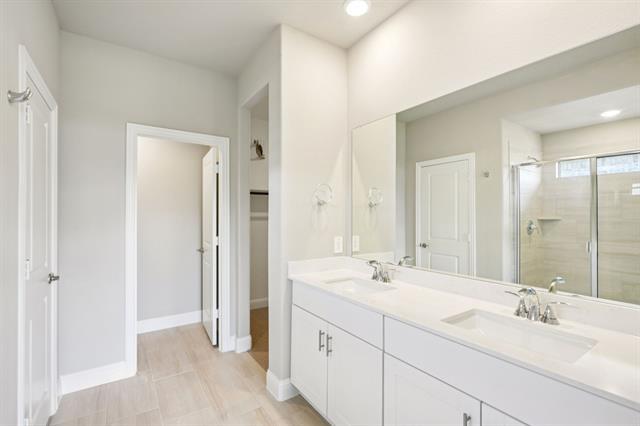 Building Photo - 2212 Dunbar Dr