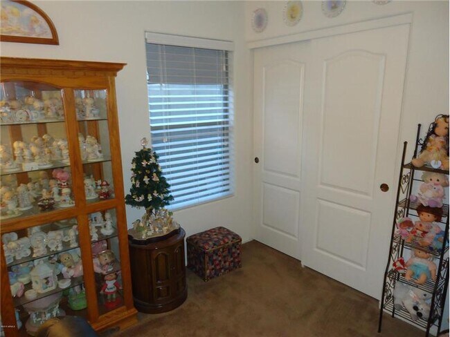 Building Photo - 41133 W Sanders Way