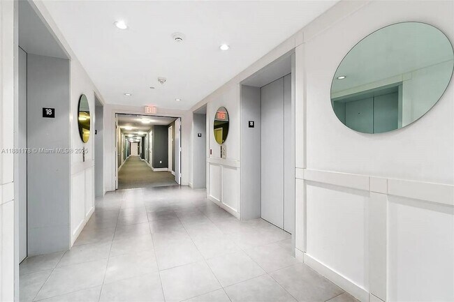 Building Photo - 90 SW 3rd St