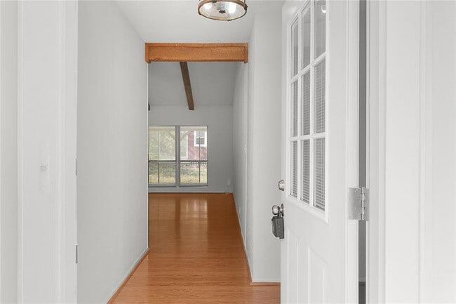Building Photo - 8102 Red Willow Dr
