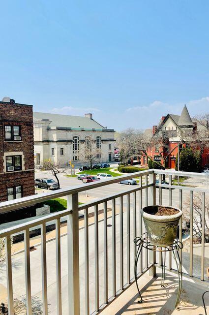 Building Photo - 1522 N Prospect Ave