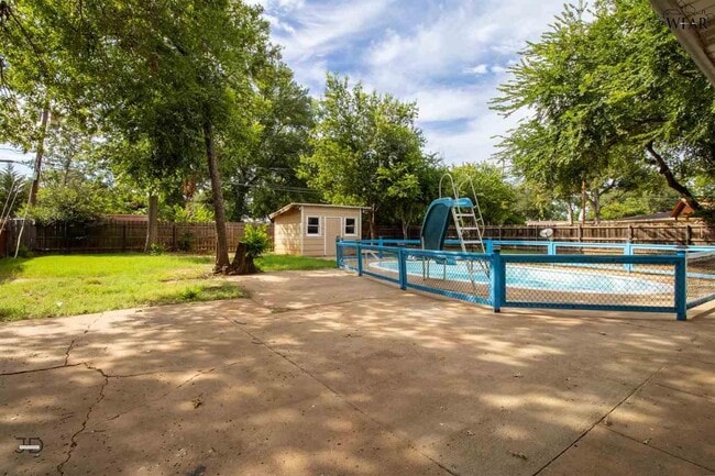 Building Photo - 4304 Wynnwood Dr