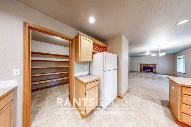 Building Photo - 4612 Kapalea Way SE