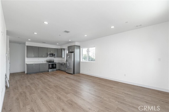Building Photo - 5889 Brentwood St